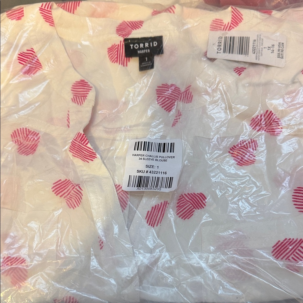 Torrid White Top with Pink Heart Design